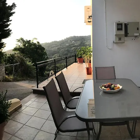 Case de vacanță D & K Makrirrákhi